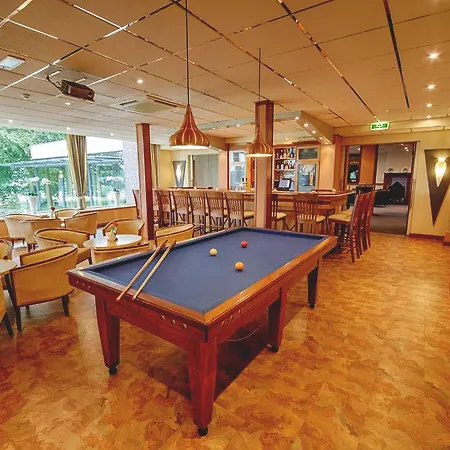 Fletcher Hotel-restaurant Paasberg 3* لوخيم