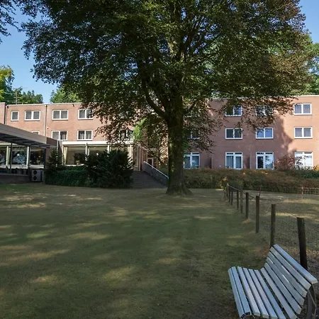 Fletcher Hotel-restaurant Paasberg ロヘム