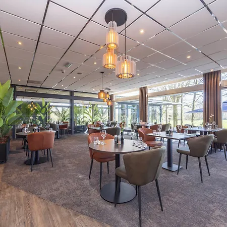 Fletcher Hotel-restaurant Paasberg Hotel 3*