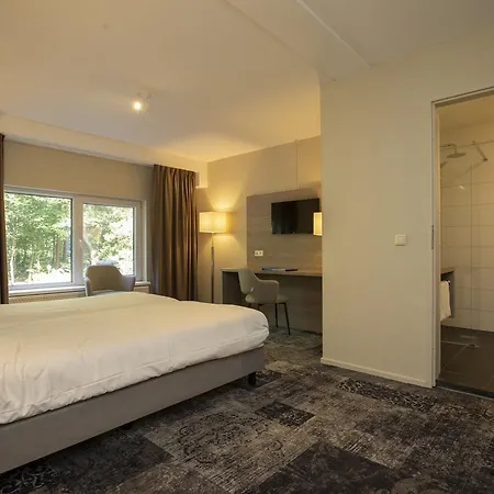 Fletcher Hotel-restaurant Paasberg فندق 3*