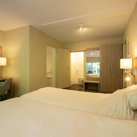 Fletcher Hotel-restaurant Paasberg فندق 3*