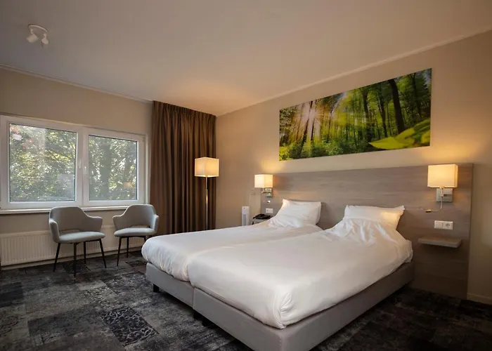 Fletcher Hotel-restaurant Paasberg Hotell 3*