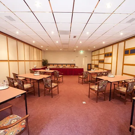 Fletcher Hotel-restaurant Paasberg فندق لوخيم