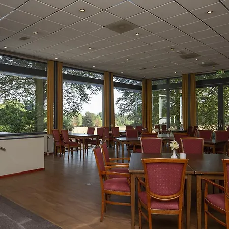Fletcher Hotel-restaurant Paasberg فندق 3*